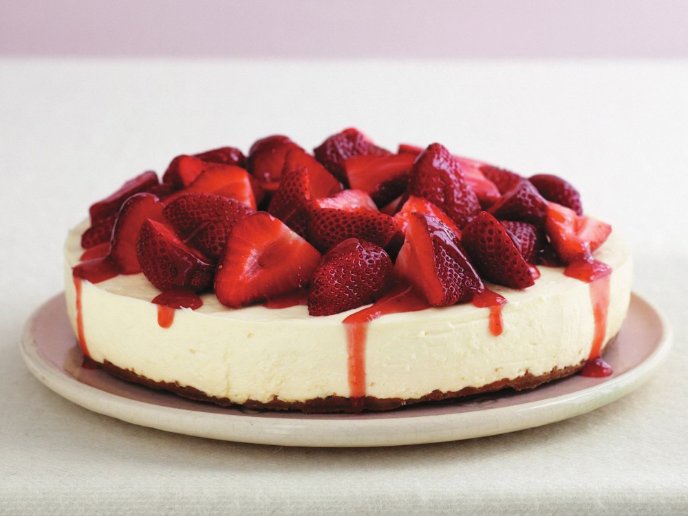 Strawberry Cheese Cake WeDeliverGifts