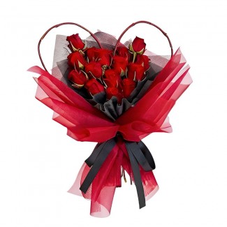 romantic hand bouquet